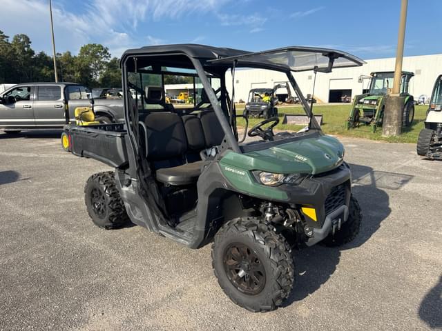 Image of Can-Am Defender equipment image 2