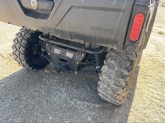 Image of Can-Am Defender XT HD9 equipment image 3