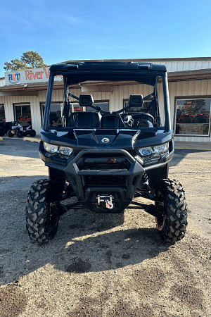 Image of Can-Am Defender PRO XT HD10 Image 1