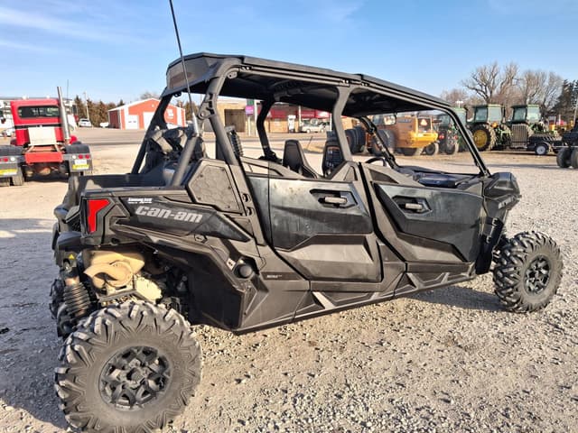 Image of Can-Am Maverick Sport equipment image 3