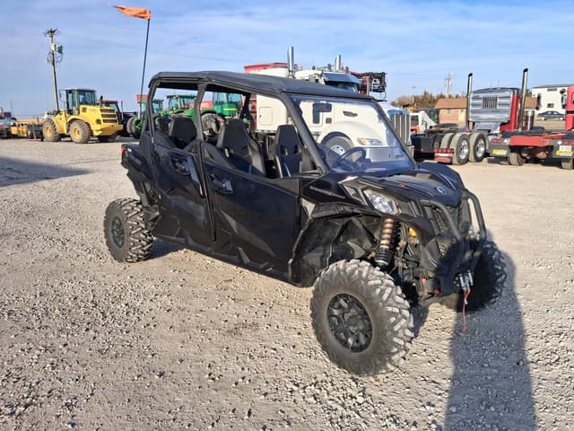 Image of Can-Am Maverick Sport equipment image 1