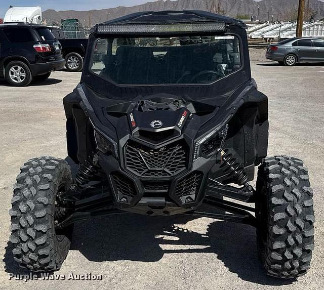 Image of Can-Am Maverick X3 equipment image 1