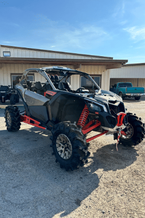 2023 Can-Am Maverick Equipment Image0