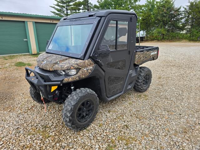 Image of Can-Am Defender XT equipment image 2