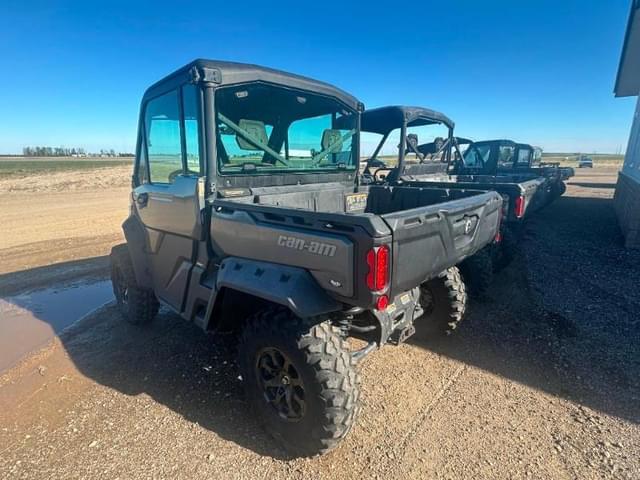 Image of Can-Am Defender HD10 equipment image 4