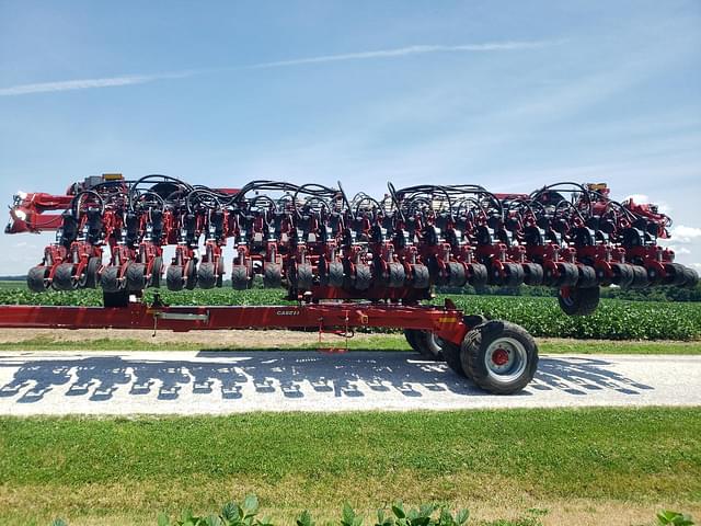 Image of Case IH 2140 equipment image 3