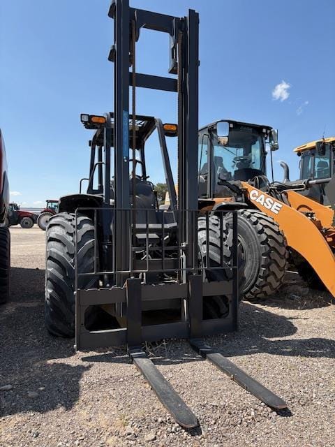 2023 Case 586H Equipment Image0