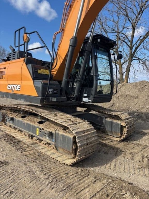 Image of Case CX170E equipment image 4