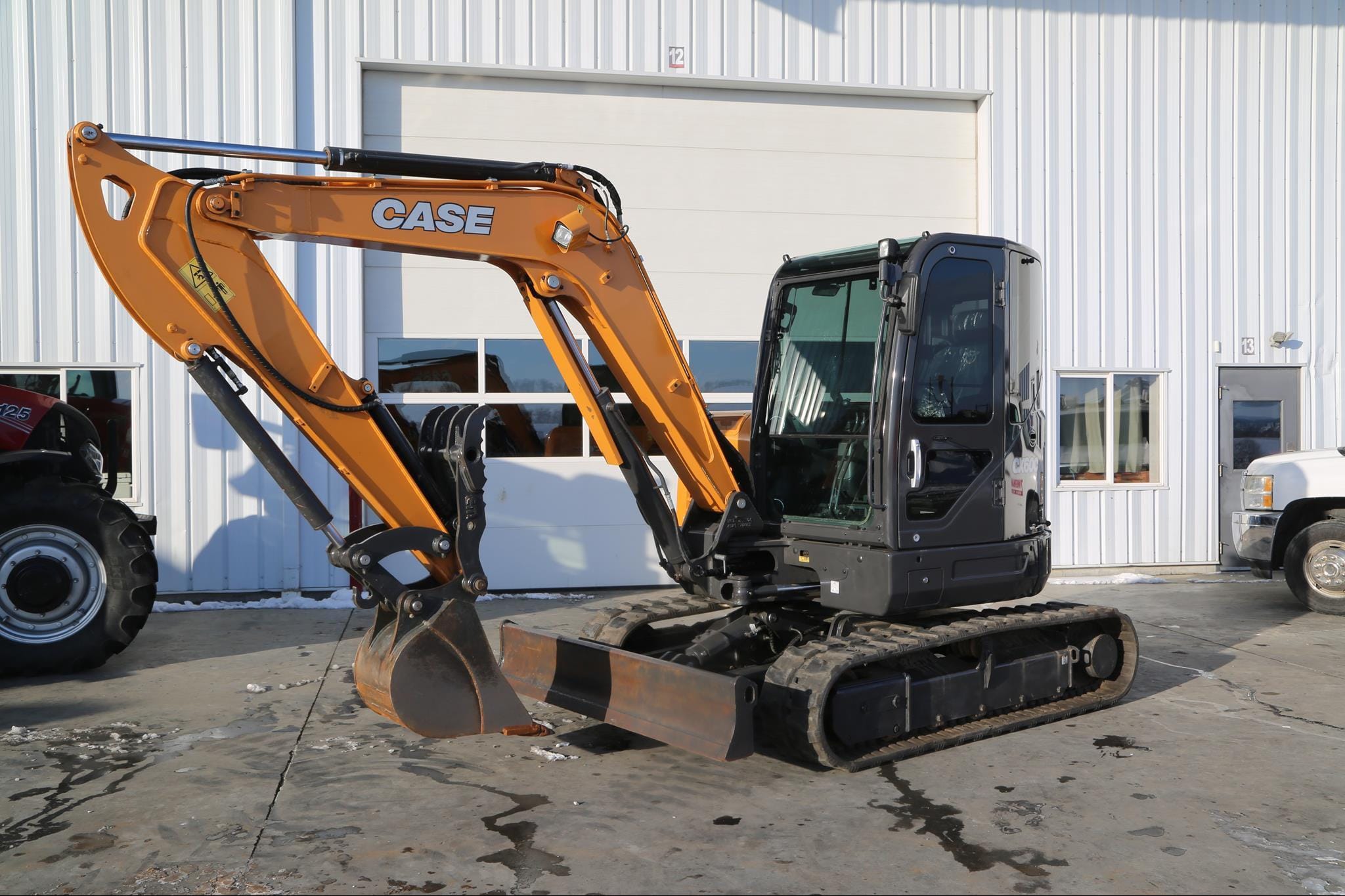 2023 Case CX60C Equipment Image0