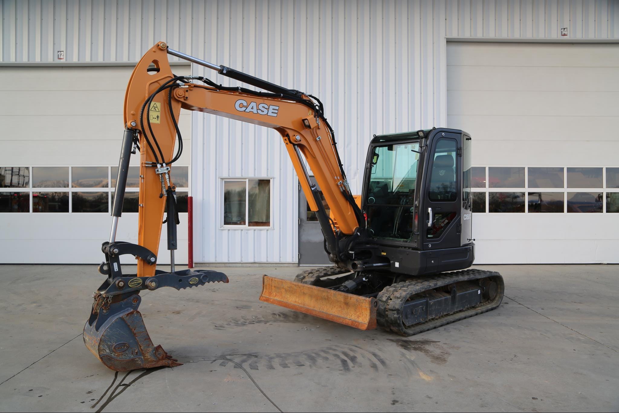 2023 Case CX60C Equipment Image0