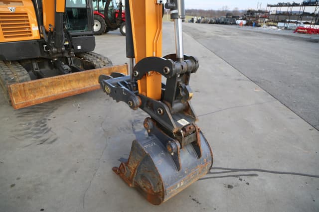 Image of Case CX60C equipment image 4