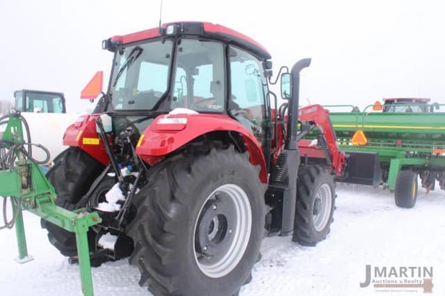 Image of Case IH Farmall 120C equipment image 2