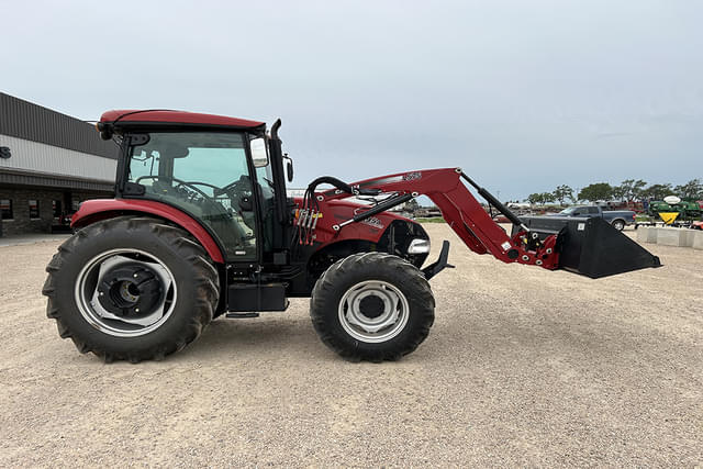 Image of Case IH Farmall 95A equipment image 4