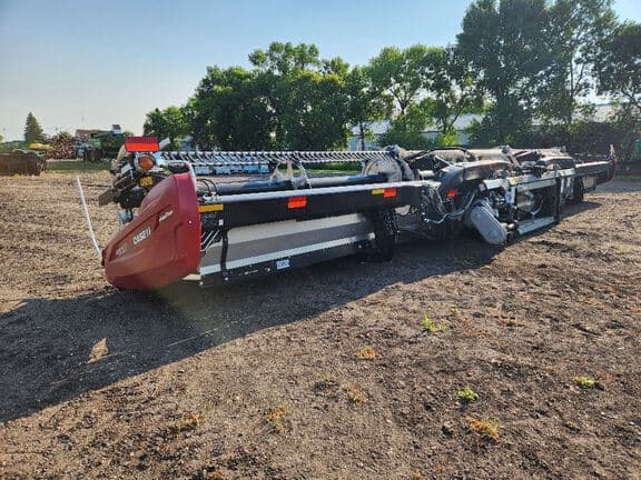 Image of MacDon FD245 equipment image 2