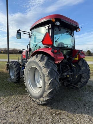 Image of Case IH Farmall 105A equipment image 2
