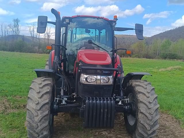 Image of Case IH Farmall 110U equipment image 4