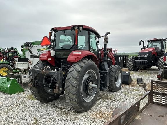 Image of Case IH Farmall 120A equipment image 4