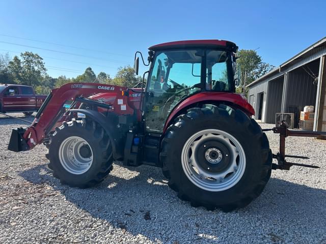 Image of Case IH Farmall 120C equipment image 3