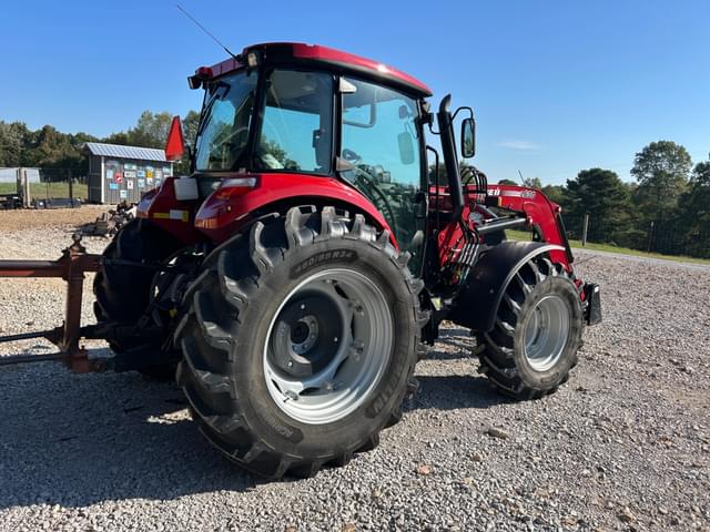 Image of Case IH Farmall 120C equipment image 4
