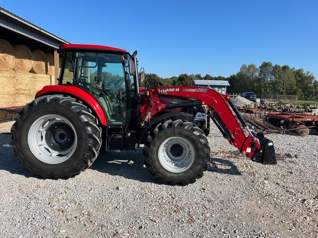 Image of Case IH Farmall 120C equipment image 1