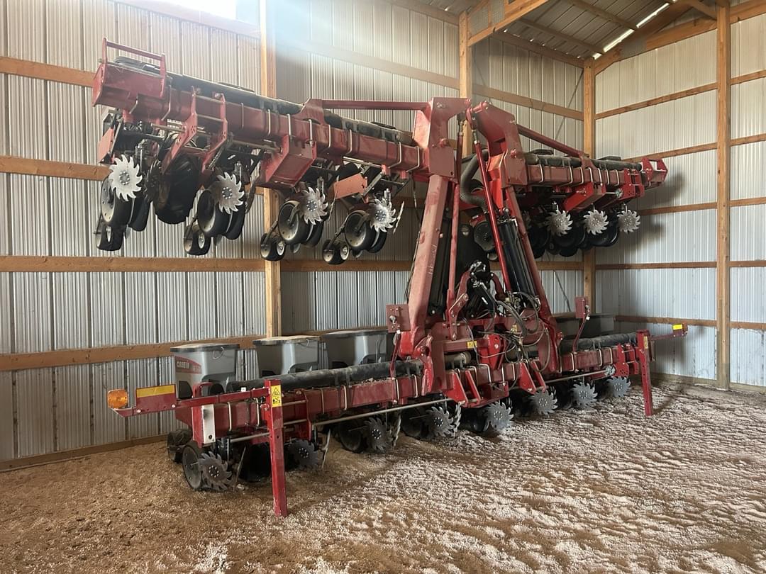 Image of Case IH 1235 Primary image