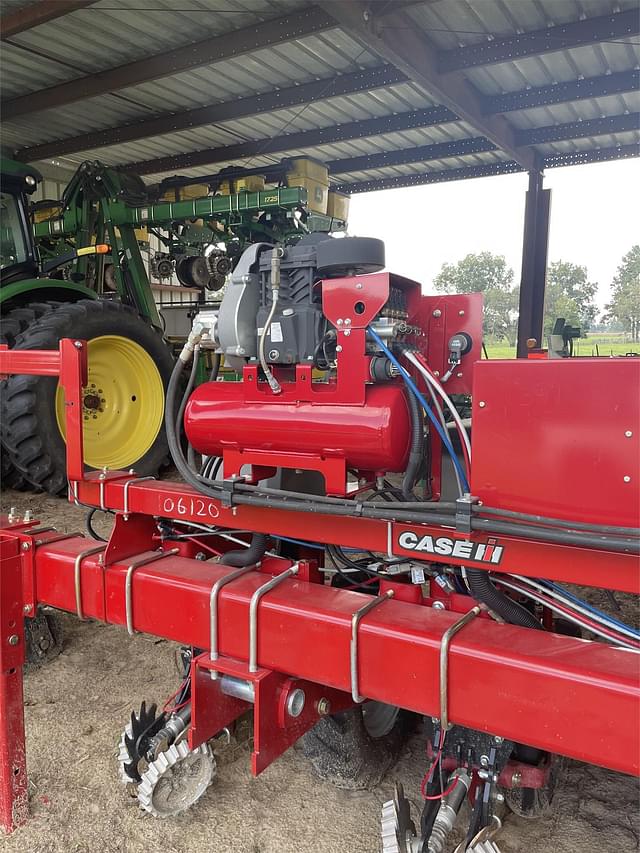 Image of Case IH 2110 equipment image 1