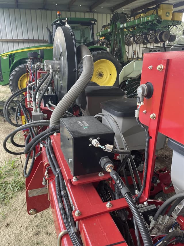 Image of Case IH 2110 equipment image 3