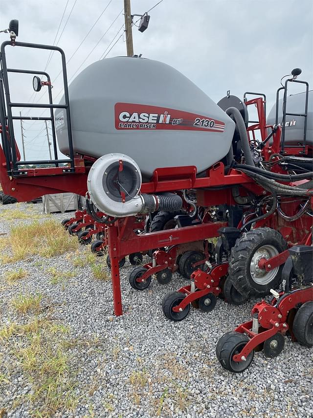 Image of Case IH 2130 equipment image 2