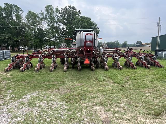 Image of Case IH 2130 equipment image 4