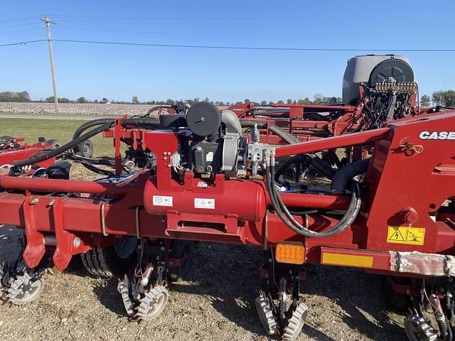 Image of Case IH 2130 equipment image 1