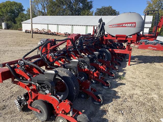 Image of Case IH 2130 equipment image 3