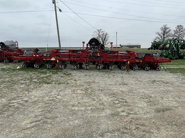 Image of Case IH 2130 equipment image 2