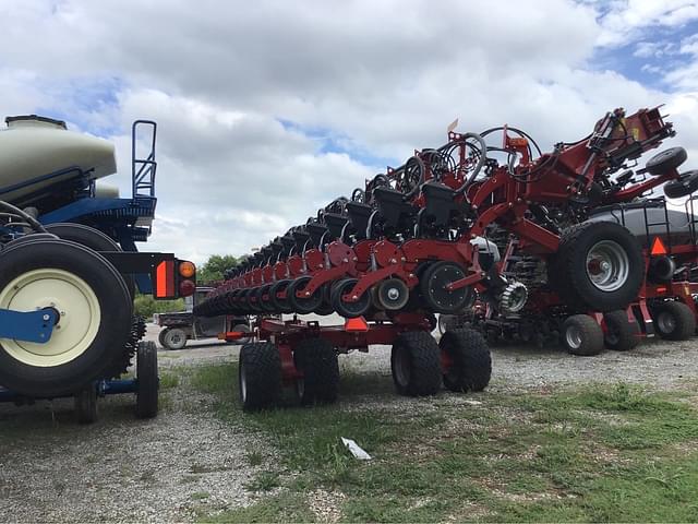 Image of Case IH 2140 equipment image 4