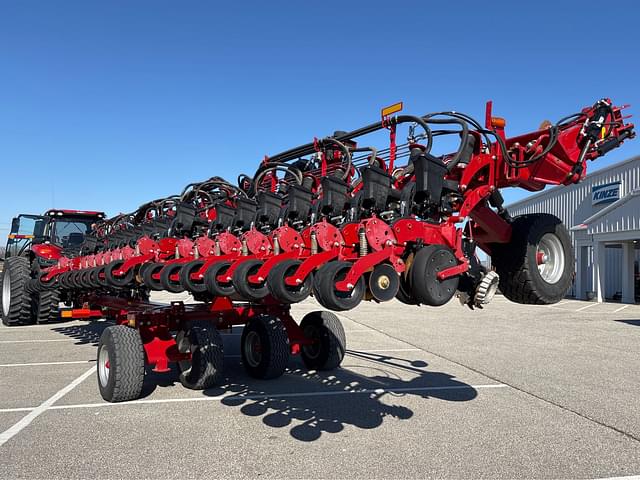 Image of Case IH 2140 equipment image 4