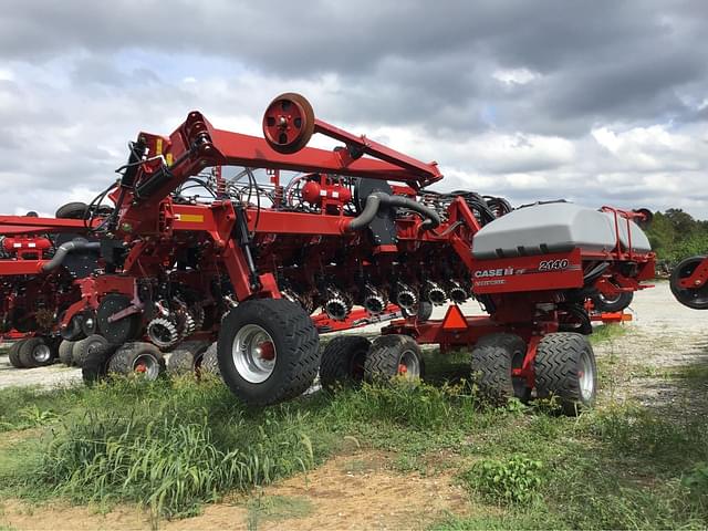 Image of Case IH 2140 equipment image 2