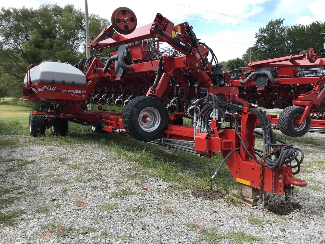 Image of Case IH 2140 Primary image