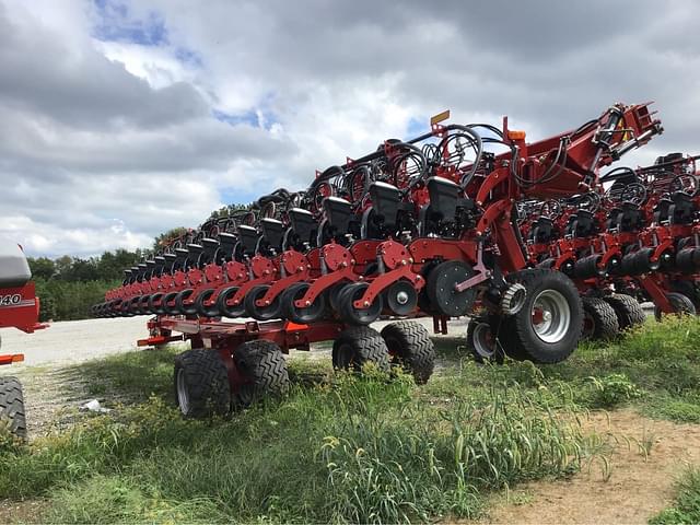 Image of Case IH 2140 equipment image 4