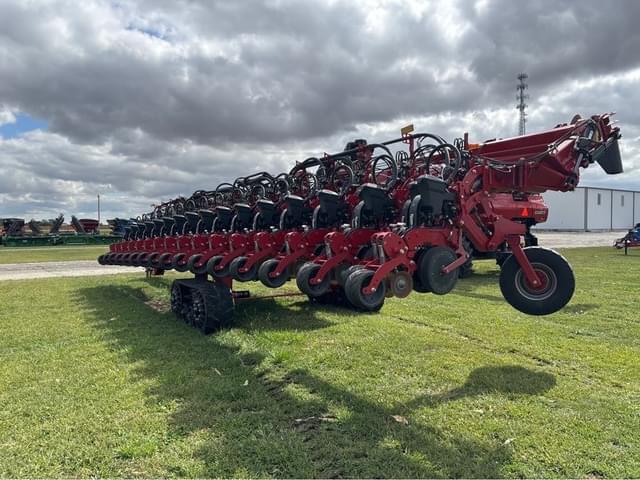 Image of Case IH 2140 equipment image 4