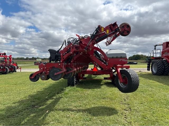 Image of Case IH 2140 equipment image 3