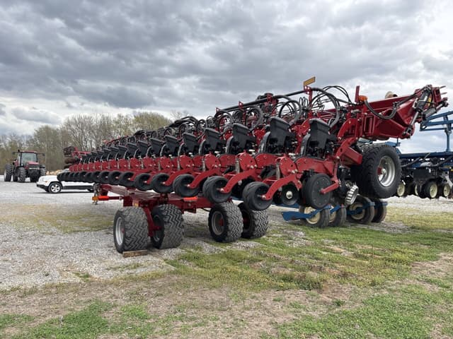 Image of Case IH 2140 equipment image 4
