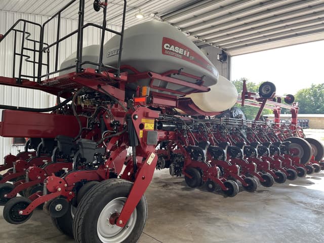 Image of Case IH 2150 equipment image 3