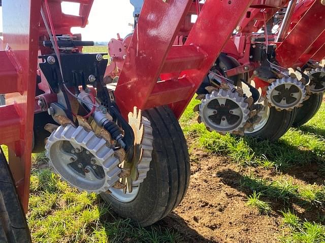 Image of Case IH 2150 equipment image 4