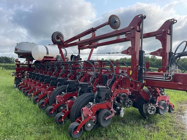 Image of Case IH 2150 equipment image 2