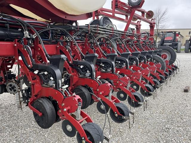 Image of Case IH 2150 equipment image 2