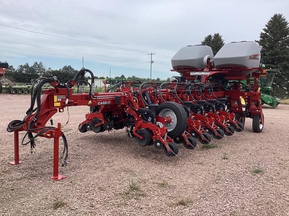 Image of Case IH 2150 equipment image 2