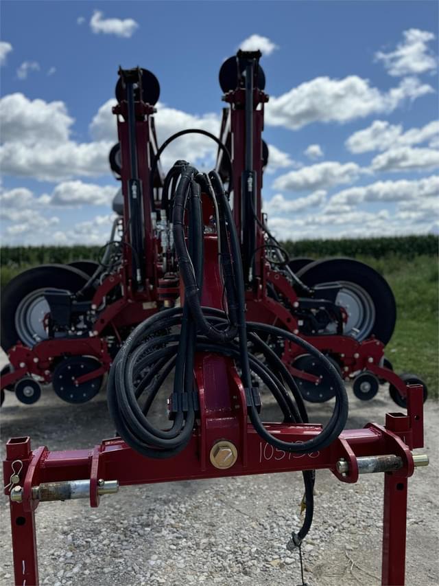 Image of Case IH 2150 equipment image 2