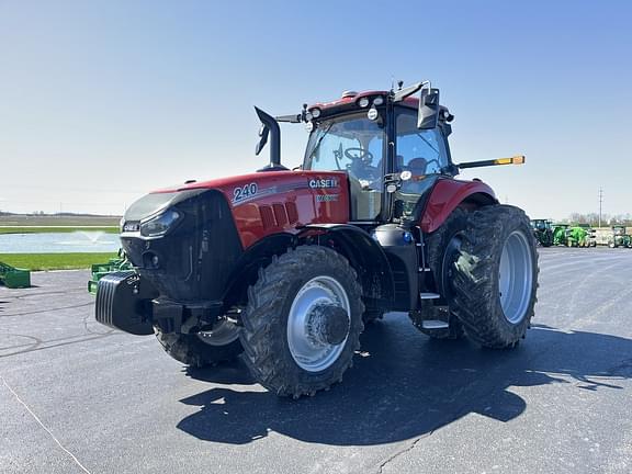 Image of Case IH Magnum 240 equipment image 1