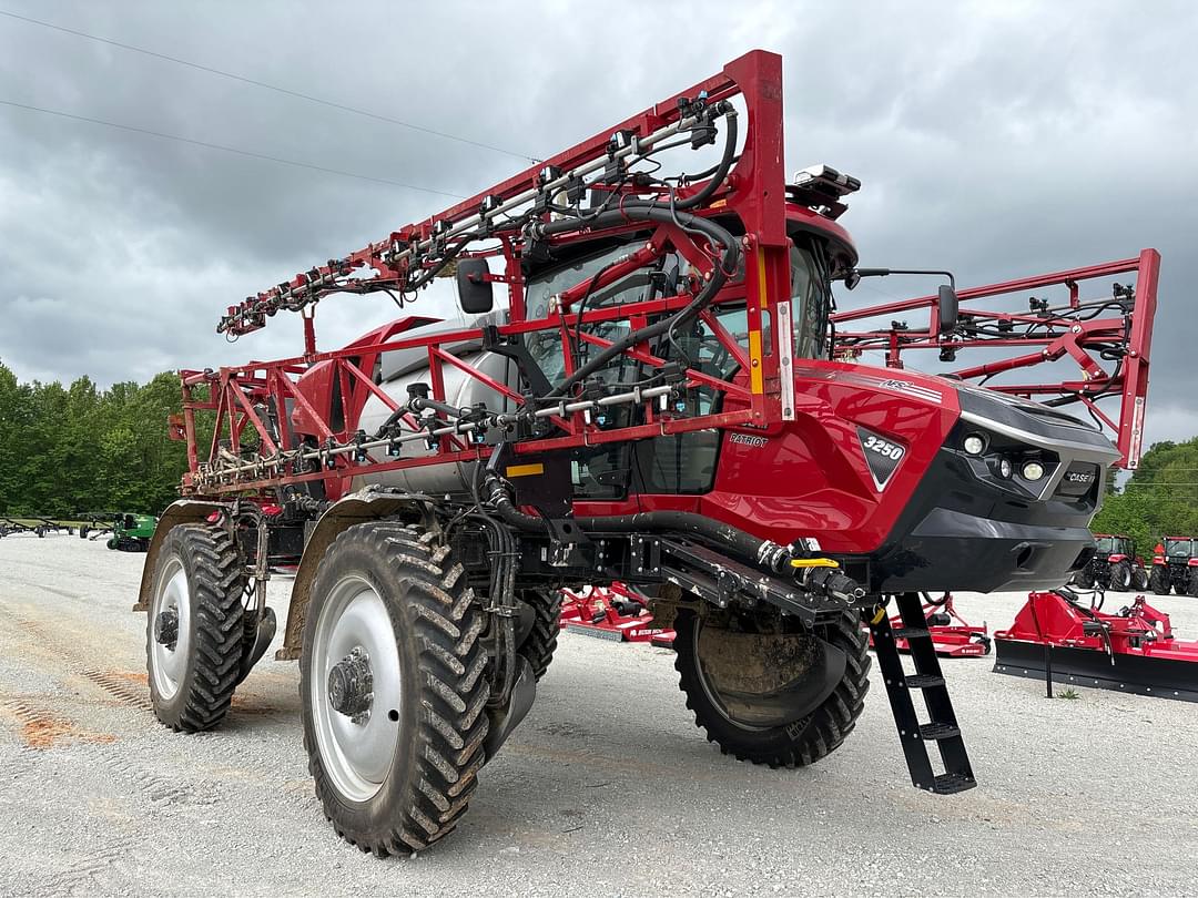 Image of Case IH Patriot 3250 Primary image