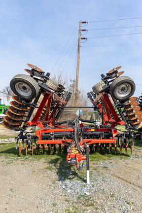 Image of Case IH Barracuda 335 equipment image 3