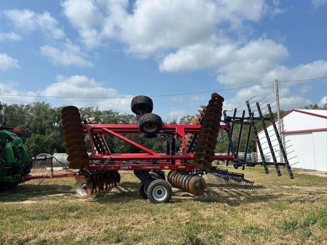 Image of Case IH 375 equipment image 2